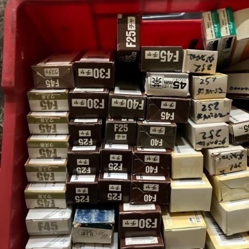 【大工様必見激安販売】フィニッシャネイルの長期保管品、お安く買って頂けませんか？