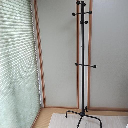 服、バック、コート掛け