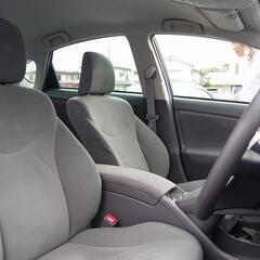 【自社ローン】トヨタ　プリウス　オンライン商談審査契約ＯＫの画像