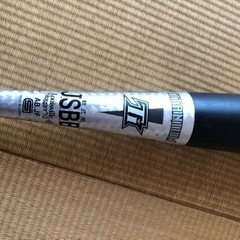 (取引中)軟式野球用バット カタリスト2013年モデルの画像