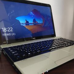 NEC　高速SSD搭載　Core i5搭載 メモリ4G 大画面15.6インチ Wifi対応 　