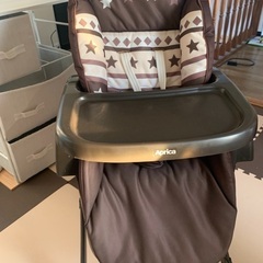 アップリカ  ハイローチェア