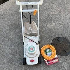 (取引中)電動芝刈り機の画像