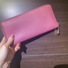値下げしました！　※8/10(水)まで　(代理出品)　マイケルコース　長財布の画像