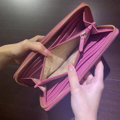 値下げしました！　※8/10(水)まで　(代理出品)　マイケルコース　長財布の画像