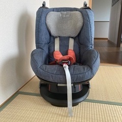 （取引完了）チャイルドシート（maxicosi tobi)【無料】の画像
