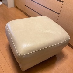 本革ソファ　腰掛け　足置き場　付属品