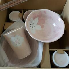 [お話し中です][お値下げしました]　さくら　食器セットの画像