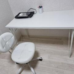 ベットテーブル椅子セットの画像