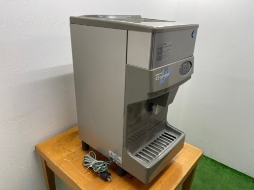 ホシザキ　チィップアイス/ウォーターディスペンサー　全自動製氷機　DCM-60G ホシザキ チィップアイス/ウォーターディスペンサー 全自動製氷