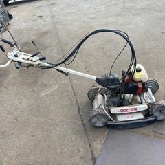 草刈り機 OREC スパイターモアー 4WD SP850