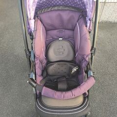 コンビ　ベビーカーの画像