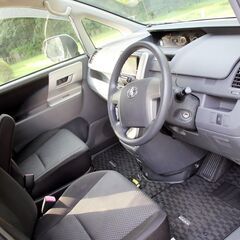 トヨタノア/NOAH/ZRR70/8人乗り/車検あり/10万キロ未満/の画像