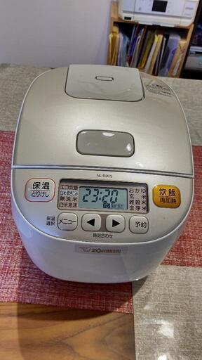 【美品】3号炊き 炊飯器（マイコン炊飯ジャー）NS-BB05