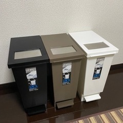 ゴミ箱3点セットの画像