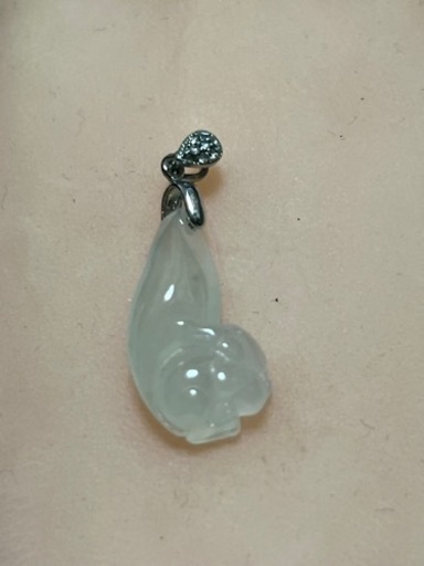 ペンダント  ネックレス リス 本翡翠 氷ヒスイ ミャンマー産　手作り 可愛い　天然石 誕生日プレゼント 鑑別書有 2022072202