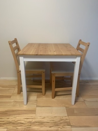 【美品】IKEA ダイニングテーブル　イス2つ付
