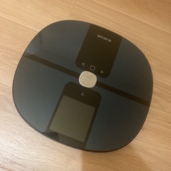 ELECOM エレコム　エクリア　HCS-WFS01 体組成計　体重計