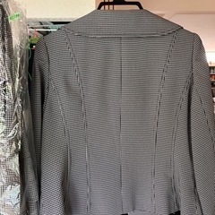 千鳥柄レディーススーツ　クリーニング済みの画像