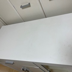 【値下げ交渉可】食器棚　キャスター付(7/31引取まで)の画像