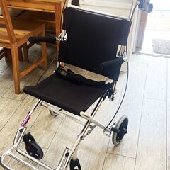 カドクラ 折りたたみ車いす 介助式 軽量 コンパクト 腰ベルト付...