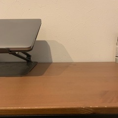 IKEA ワークデスクの画像