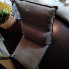 高い背の座椅子　中古品の画像