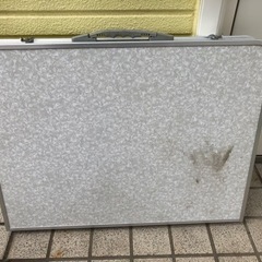 アウトドアテーブルの画像