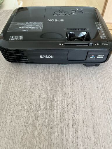 プロジェクター　EPSON　傷なしピカピカ！値下げしました！