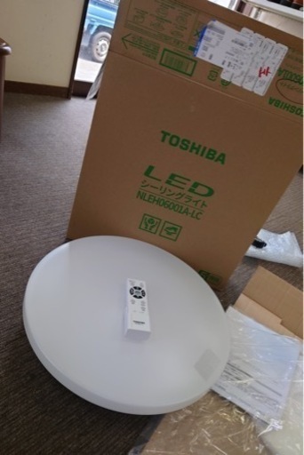 LED照明　東芝　2019年　箱、リモコンあります★