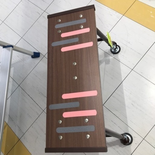 YAYOI/ヤヨイ化学工業　　階段馬 伸縮脚式左官馬小 B-600