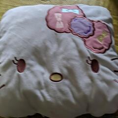 キティちゃんのクッション