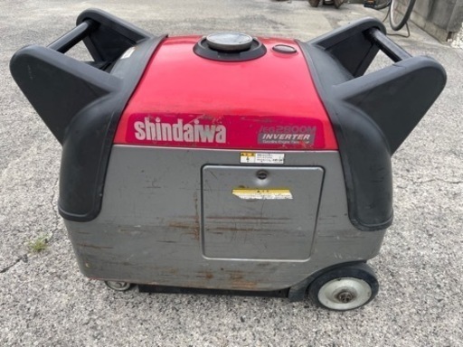 新ダイワ インバータ発電機 iEG2800M 中古品