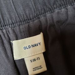 OLD NAVY (オールド　ネイビー）スクール半袖ポロシャツ　スカート　ハイソックス　6－7歳の画像