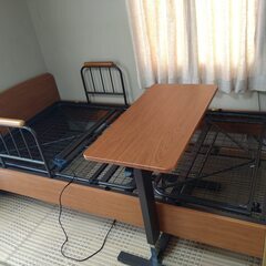電動リクライニングベッド　介護ベッド