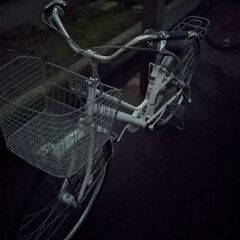 パンクしない自転車　ママチャリ　自転車