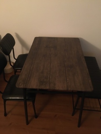 ダイニングテーブル　イスセット