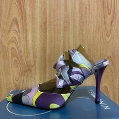 未使用品 NINE WEST ナインウェスト プッチ風パンプス　ヒール9.5cmの画像