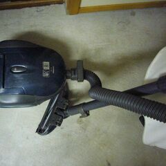 中古・掃除機紙パック式・東芝ＶＣ－Ｊ５Ｅ