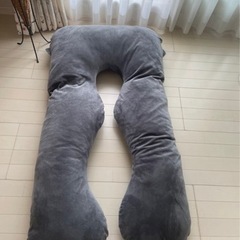 📣値下げ🔊🉐抱き枕。新品カバー付き🉐