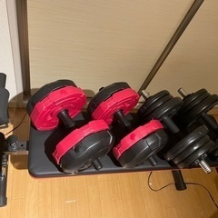 フラットベンチ　ダンベル×4