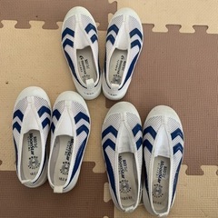 ムーンスター　体育館シューズ