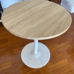 ダイニングテーブル　カフェテーブル　一本脚　丸テーブル