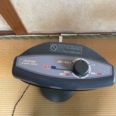 電気ヒーター　電気ストーブの画像