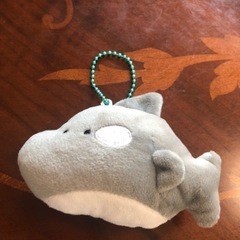 サメ　ぬいぐるみ　キーホルダー　青