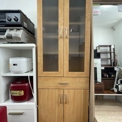 送料・設置込み　食器棚