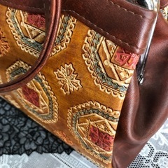 中古品　バッグ　ガマ口　大特価‼︎   税込み 500円‼︎   おすすめ　現品限り　早いもの勝ち‼︎の画像
