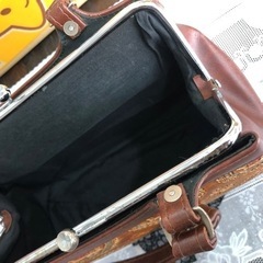 中古品　バッグ　ガマ口　大特価‼︎   税込み 500円‼︎   おすすめ　現品限り　早いもの勝ち‼︎の画像