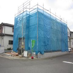 【桶川】駅徒歩１０分　角地・整形地　お部屋は明るい全室南東向き　...