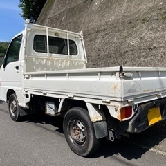 平成13年 サンバートラック TC TT2 ホワイト 4WD MT AC 走行9万キロ 一時抹消の画像